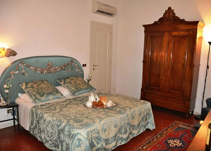 Henry's Heaven Βενετία