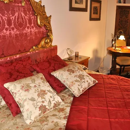 Henry's Heaven Apartment Venice